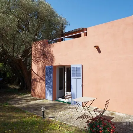Chez Regine Et Serge Holiday home